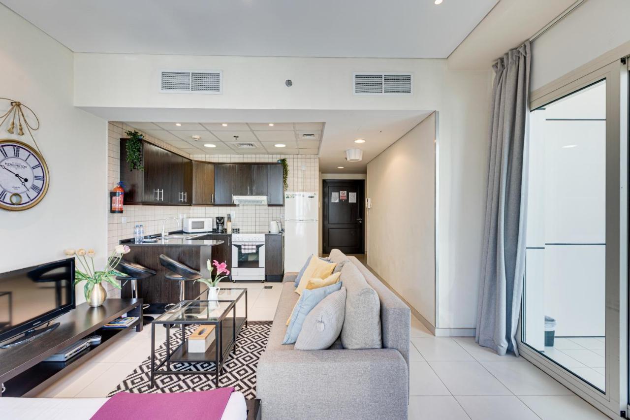 Sea View 10min From Royal Oceanic Apartment Dubai